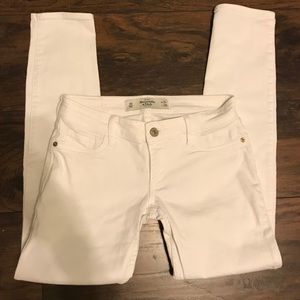 White Abercrombie & Fitch skinny jeans